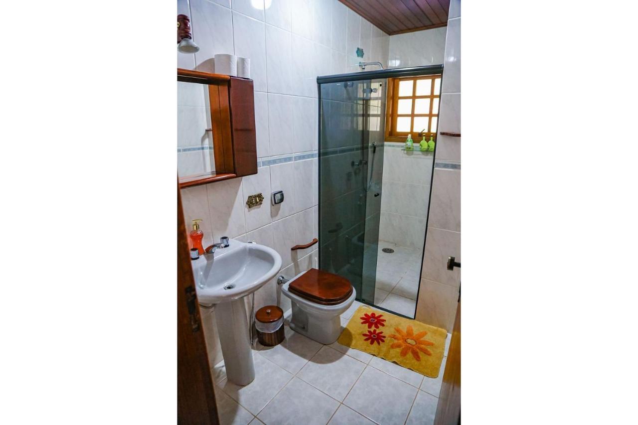 Chale Belga Em Condominio - 1,2 Km Do Centro Turistico Capivari Campos do Jordão エクステリア 写真